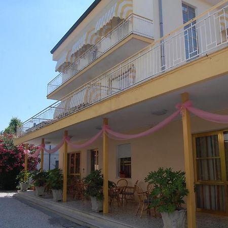 Hotel Perugini Marebello Ngoại thất bức ảnh